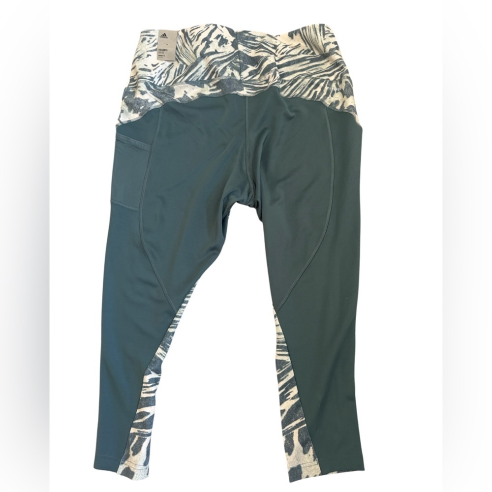 Womens Adidas 7/8 length leggings. Gray/Green Super-soft, stretch Size 3X - Picture 7 of 7